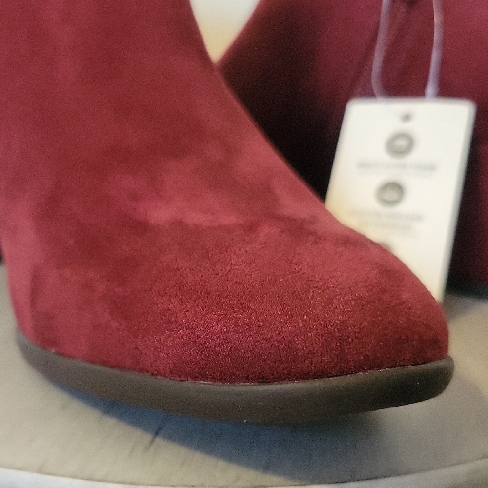 Kim Rogers Women's Burgundy Ankle Booties NWT Size- 9 - Picture 8 of 10